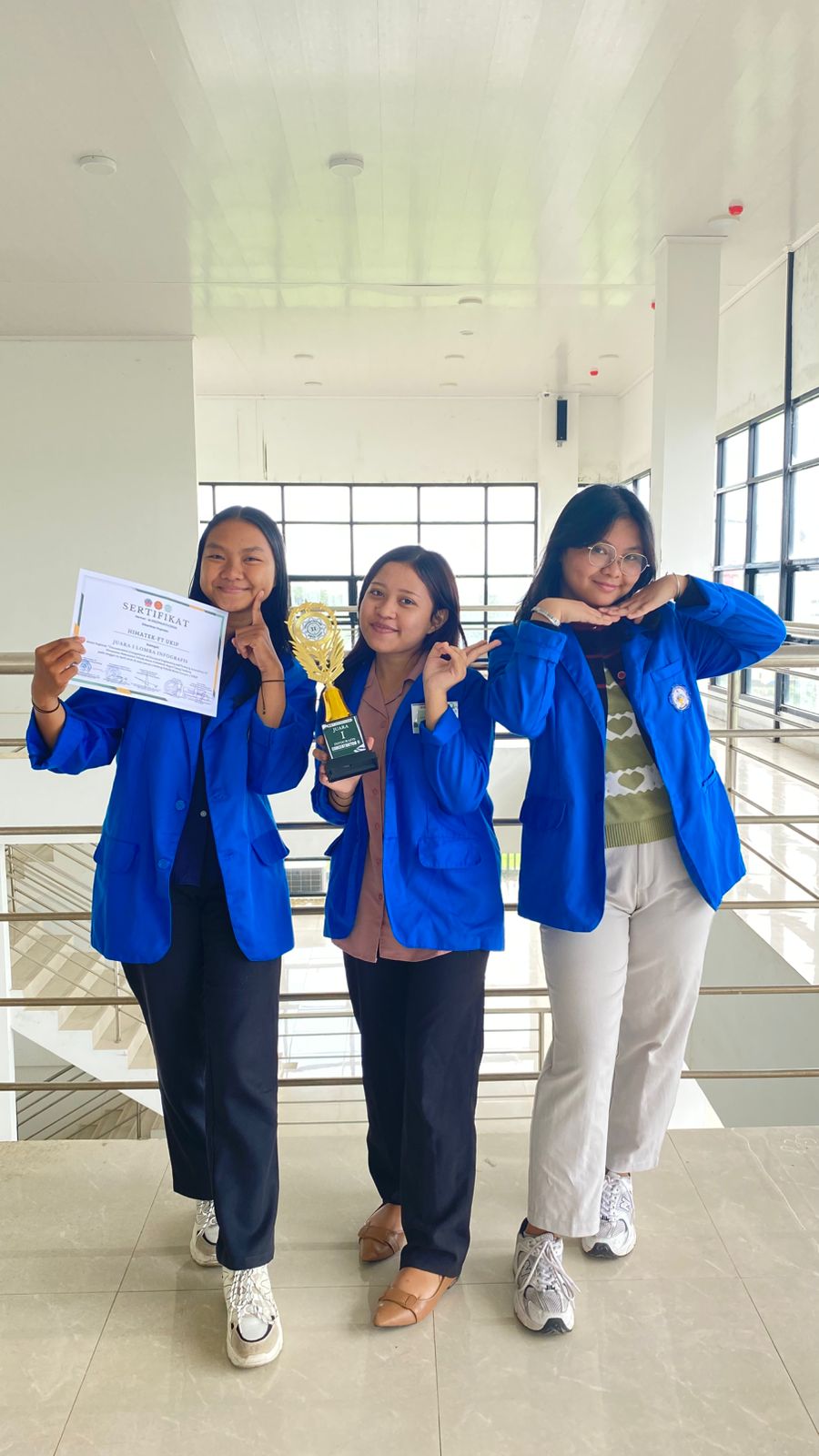 MAHASISWA BERPRESTASI